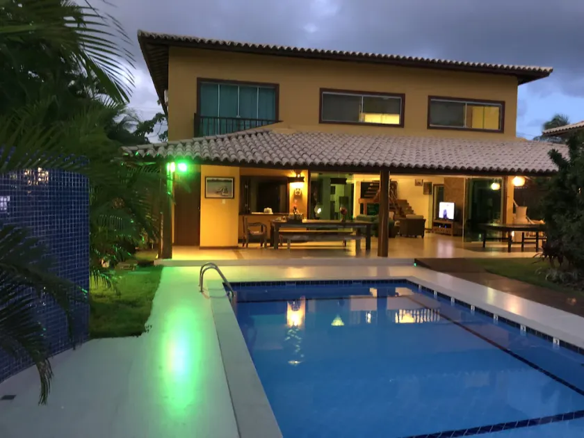 Belle et confortable maison, à 50 m de la plage, 600 m2, 04 suites. - Image 1