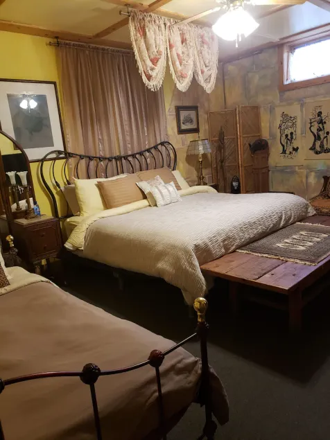 EGYPTIAN ROOM Individual Rental - Image 1