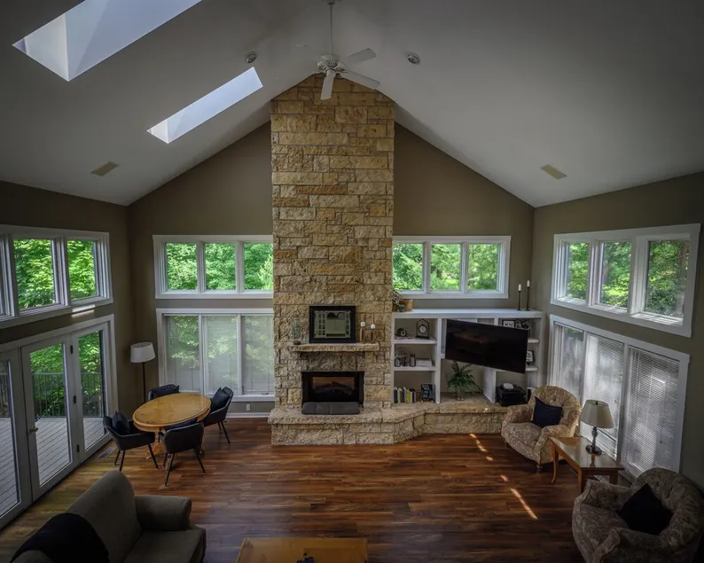 Galena's Premier Lakeview 6 BR/5.5 BA Executive Home; Can rent as 4, 5 or 6 BR - Image 1