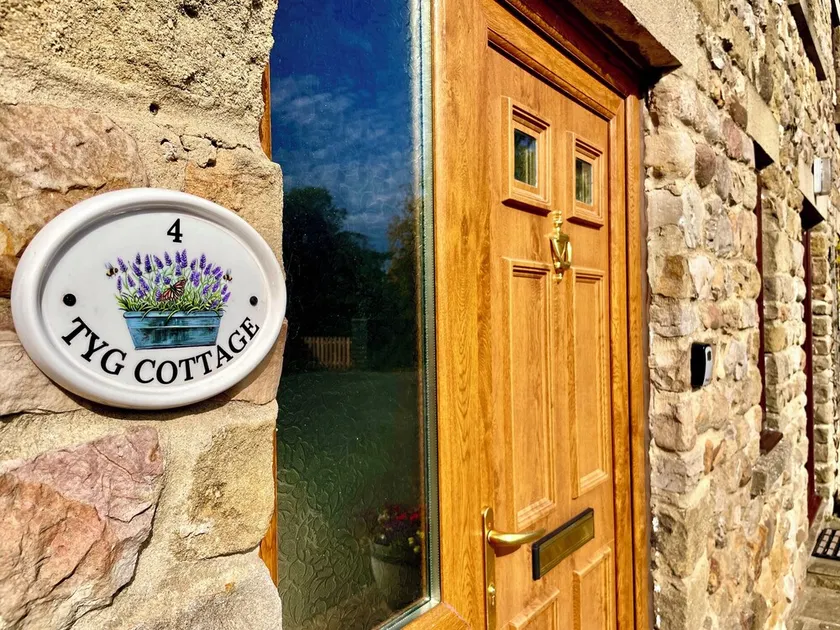 Tyg Cottage - Image 1