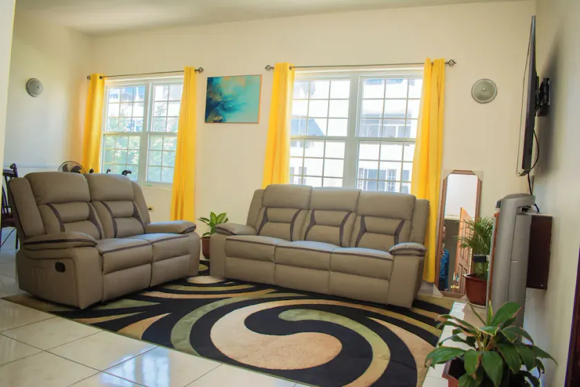 El Paraíso @ The Westbury •Cozy 2BR Apt in New Kingston - Image 1
