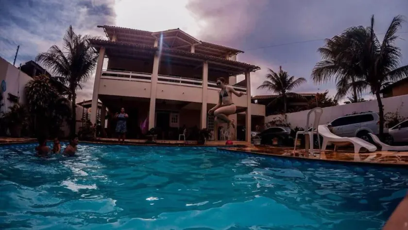 TRIPLEX MANSION 10 SUITES 55 BEDS NEXT TO BEACH PARK - Image 1