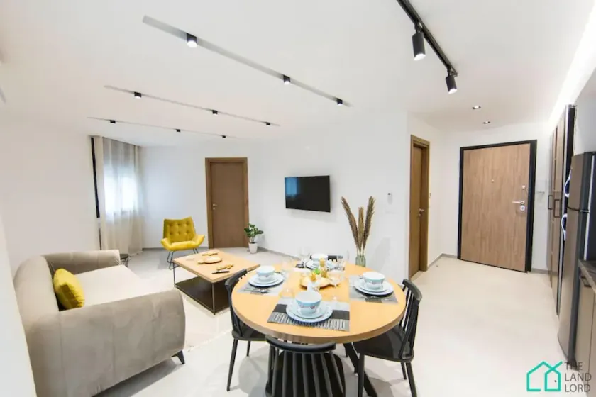 Sunset: Luxury apartments with gym in Lac 1 - Image 1