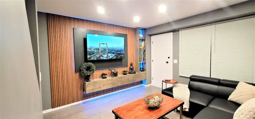 Stylish Modern & Unique Property: A Chic Haven for Discerning Guests - Image 1