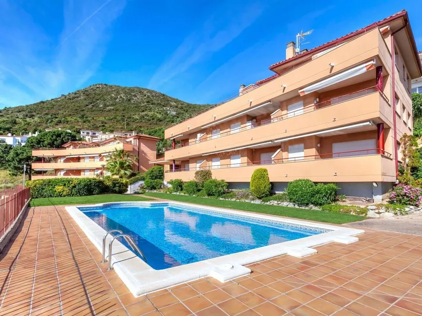 Lovely apartment for 5 people with WIFI, A/C, TV, terrace and pets allowed - Image 1