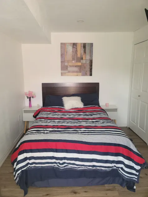 small, cozy and private, independent studio in an excellent location - Image 1