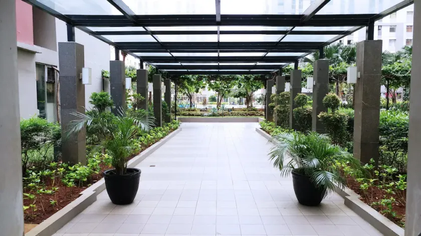 Cozy Living And Tidy 2Br Green Bay Pluit Apartment - Image 1