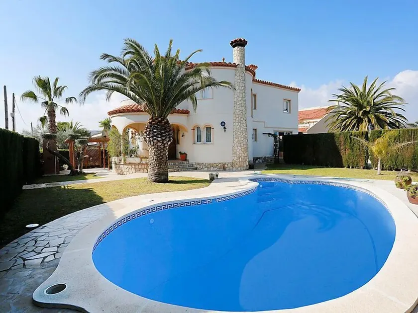 Casa di vacanze Dirk by Interhome - Image 1