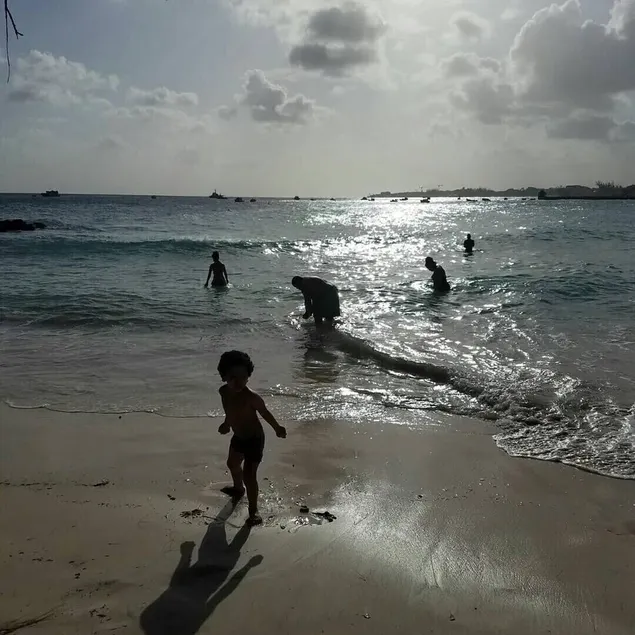 Joint apartments Your ideal base for exploring Barbados- Pine Breeze Apartments. - Image 1
