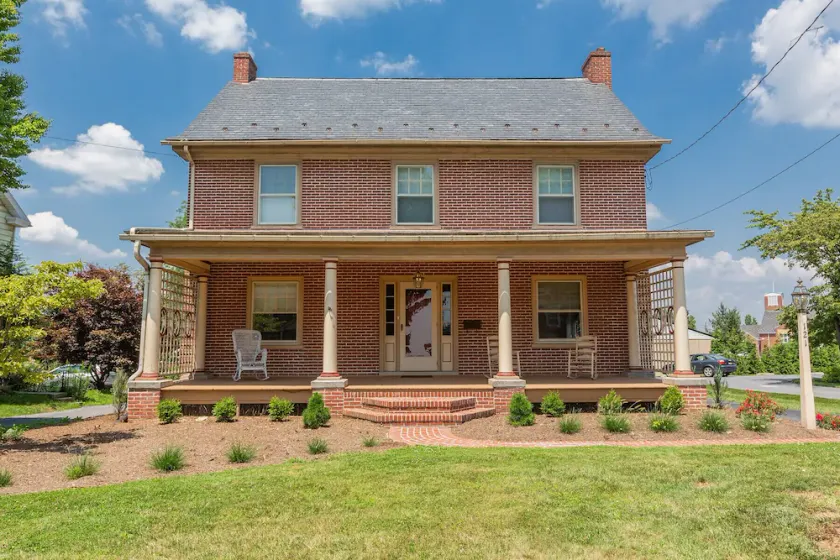The Scheaffer House, Lancaster, Historic charm, Central location - Image 1