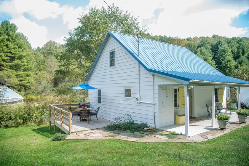 Creekside Cottage Near Floyd, VA, on 250 acres with deck, gas grill and WiFi. - Image 1