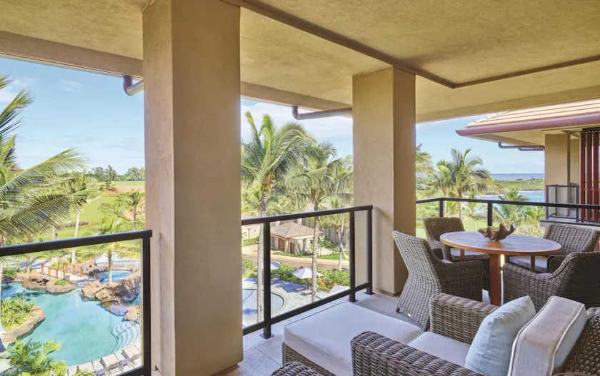 Maliula 2-Bdrm Superior,Unique Contempprary Traditional Hawaiian Interiors - Image 1