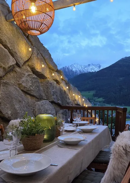 Luxury family holiday home, private sauna and Jacuzzi terrace with great views - Image 1