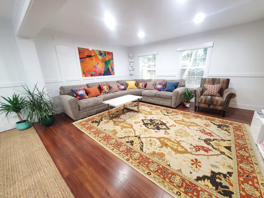 NEW! GREENWICH PICASSO HOUSE/ 5 BDRS, CLOSE TO BEACH, TRAIN, NYC - Image 1