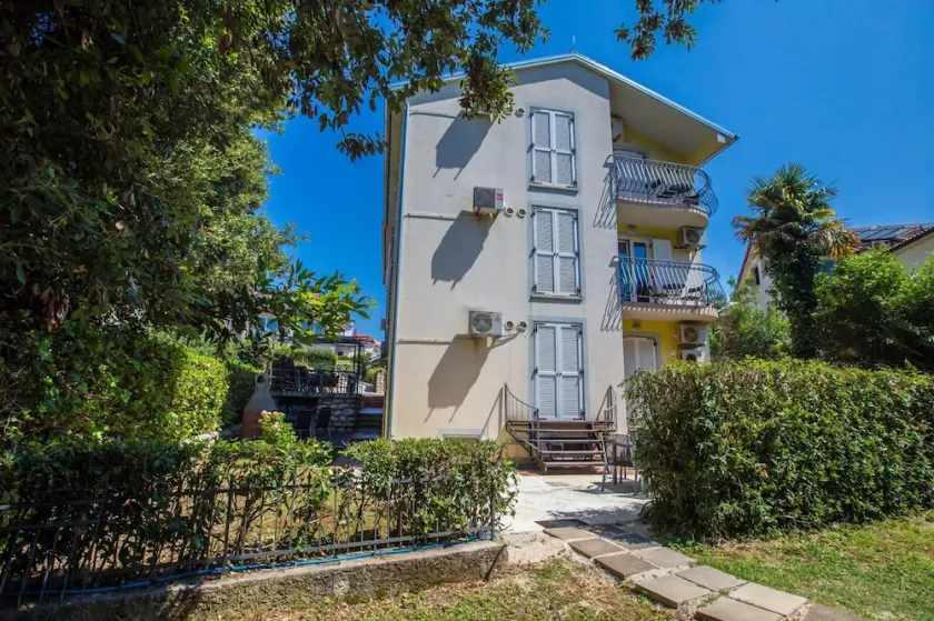 Apartments Villa Borik - Image 1
