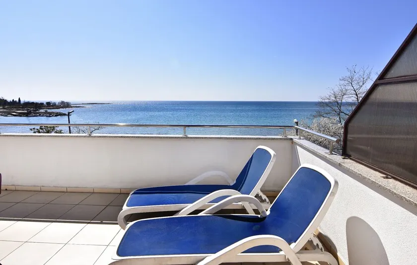 Apartment in Zambratija-Umag, near the beach, sea view terrace, WiFi - Image 1