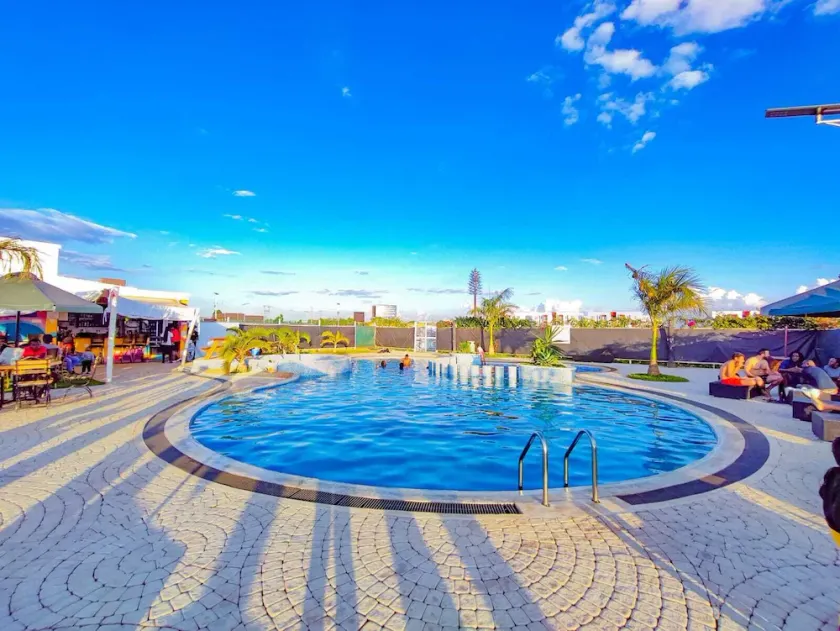 Lux Suites Tatu City Vacation House - Image 1