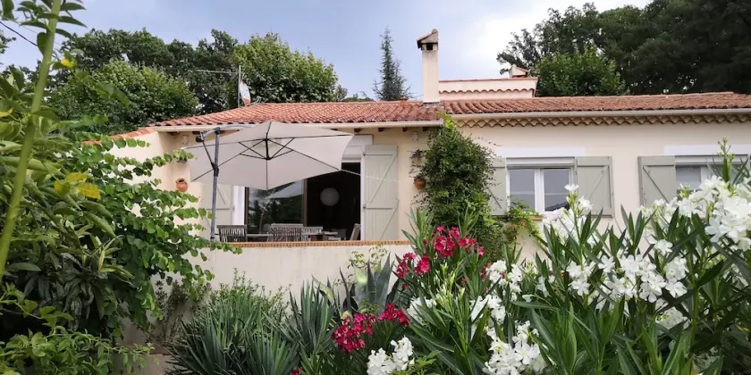 Green Provence 30 min. Fra havet stille hus med privat pool 5 soveværelser - Image 1