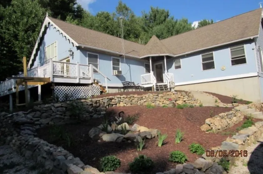 GEOFFROY FARM 3 Bdrm (Ask about our long term discounts).  min.stay of 60days - Image 1