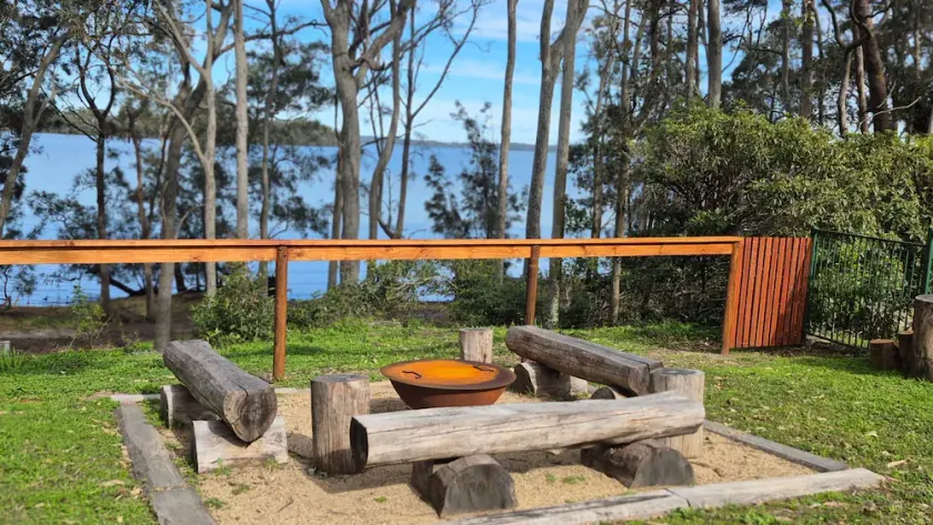 Waterfront Retreat by Book Jervis Bay Getaway Kayaks, Bikes, Fast Wi-Fi and more - Image 1