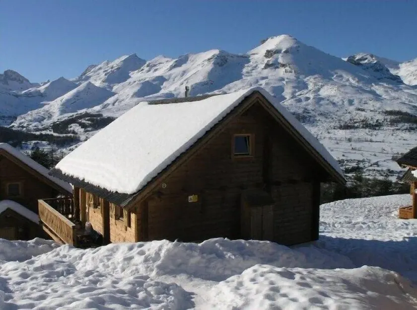 Schönes Chalet - 10-12 Personen - Beheiztes Schwimmbad in der Residenz - Image 1