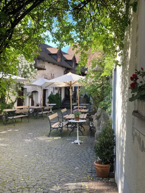 Callm-hotel - Image 1