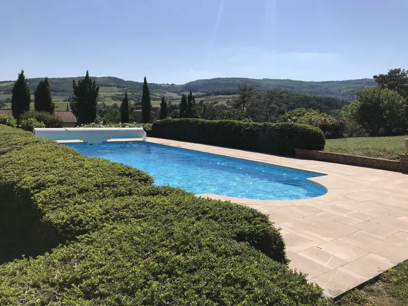 Villa Beaujolaise with swimming pool near Lyon - Image 1