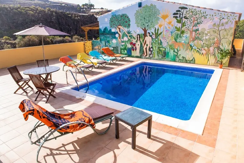 Bonita moradia de 3 quartos com piscina aquecida, em uma quinta perto do mar. - Image 1