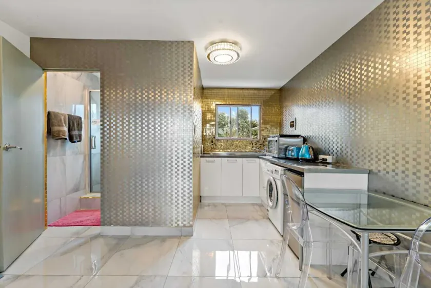 11 of 43 woodward road mount albert  - Image 1