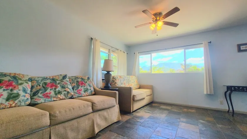 Spacious North Shore cottage with lush mountain scenery in the country! - Image 1