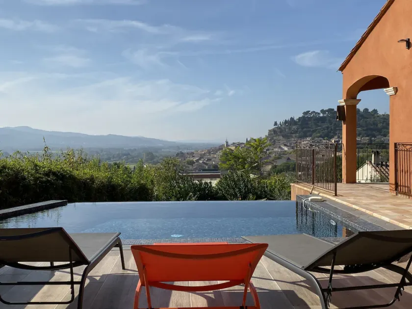 Villa con vistas panorámicas, piscina y spa de natación cubierta - Image 1