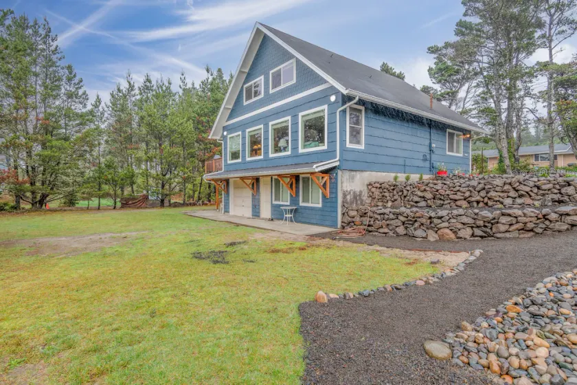 Steps to beach, Ping Pong, XBox, Foosball, WiFi, Private Deck (SandCastle) - Image 1