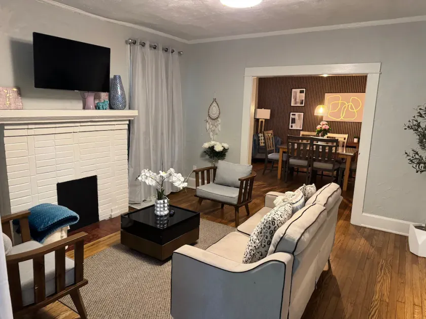 Stylish 3BR Home Sleeps 8 w/ Grill – Near CrossPlex & Downtown - Image 1