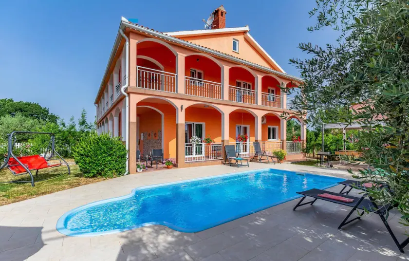 3 Bedroom Amazing Home In Liznjan - Image 1