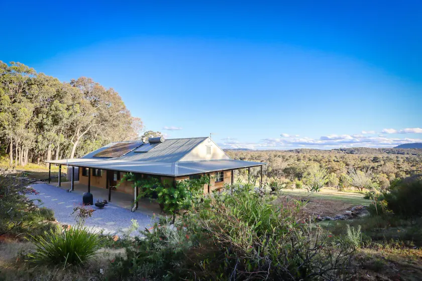 Jamaicaville - 90 Acre hilltop off-grid eco-home with awesome views - Image 1