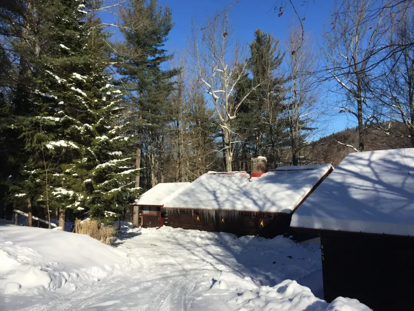 Charmantes traditionelles Blockhaus zwischen Mt. Schnee und Stratton mit Sauna / WIFI - Image 1