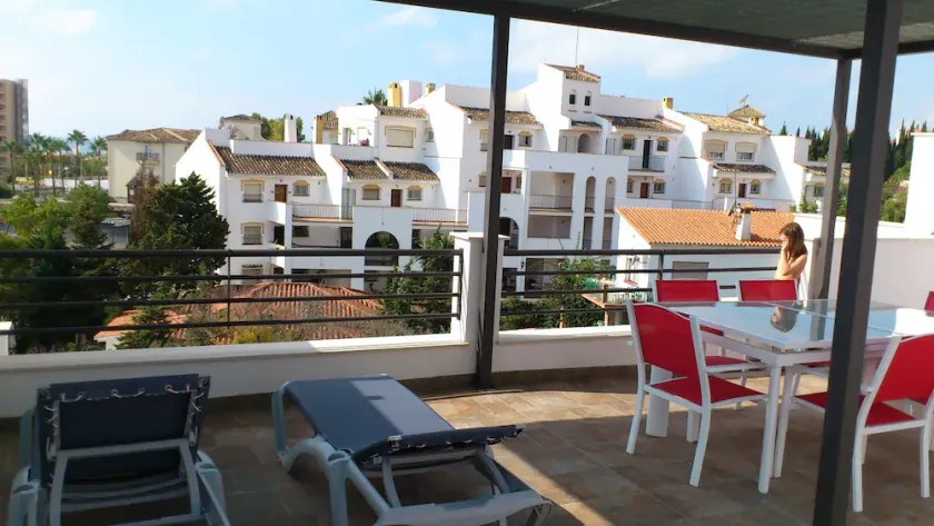Erbjudande för SISTA DAGAR! Luxury Penthouse Carihuela, 2 garage, gratis Wifi - Image 1