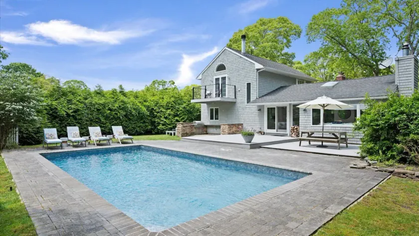 Summer Getaway- Bright, Contemporary Residence, Spacious Indoor and Outdoor... - Image 1