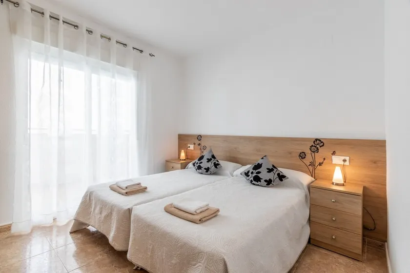 Appartement 'Isabela' près de la plage avec piscine partagée et Wi-Fi - Image 1