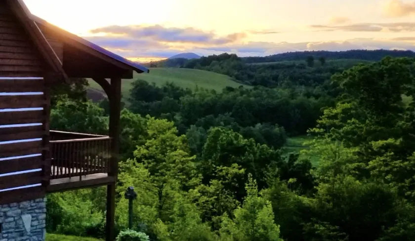 Beautiful Sunsets & Amazing Stars in every season, Family-owned gem - Image 1