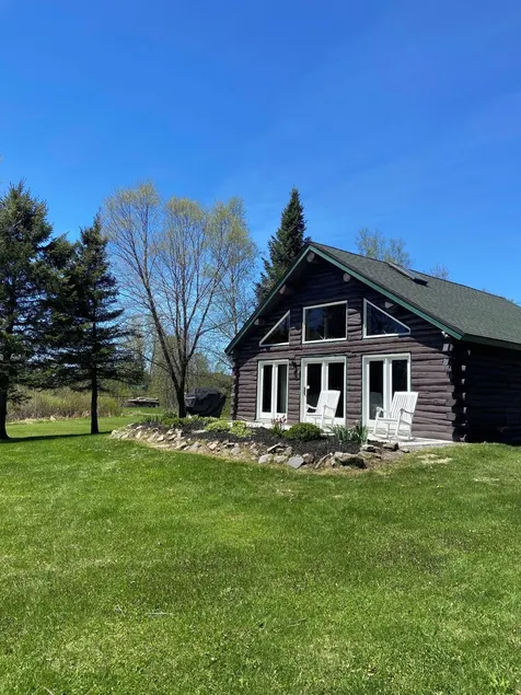 Private Lakefront Log Cabin - Image 1