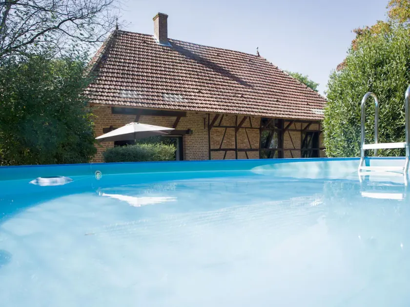 Maison de vacances privée avec piscine privée, WIFI, climatisation, TV, terrasse, animaux admis - Image 1
