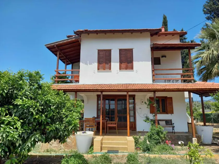 Cosy villa in a big mandarin garden close to seaside - Image 1
