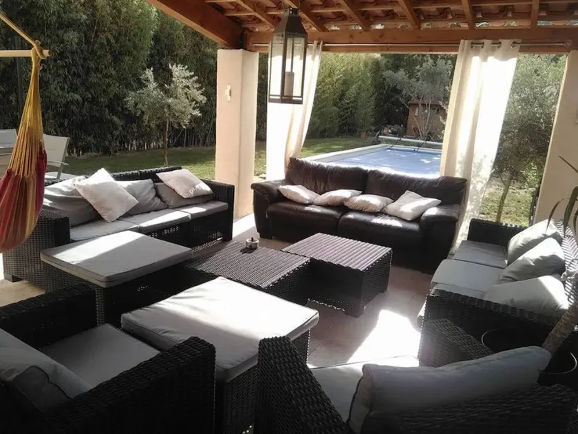 villa con piscina nel cuore di un villaggio atipico - Image 1