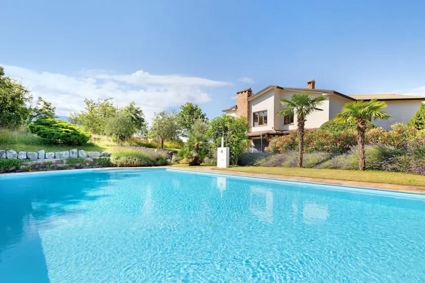 Holiday Apartment \"Jose\" with Shared Pool, Terrace & Wi-Fi - Image 1