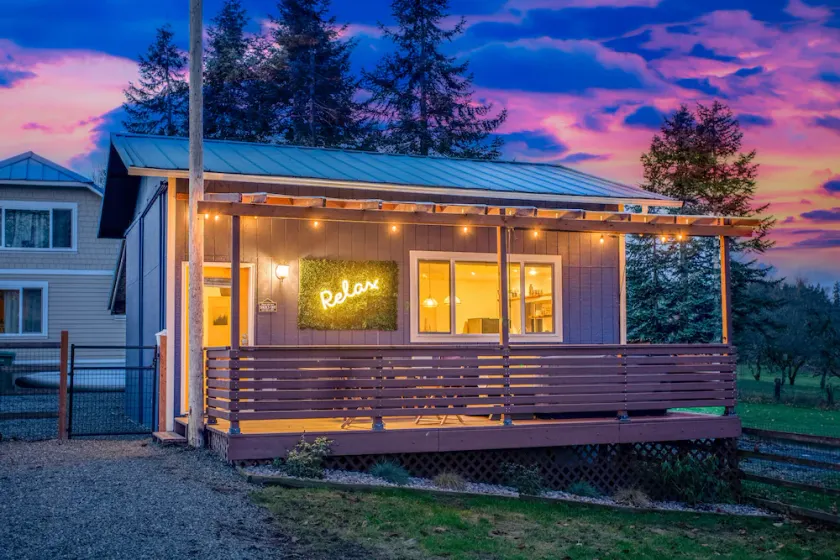 Tiny House Country Cottage - Image 1