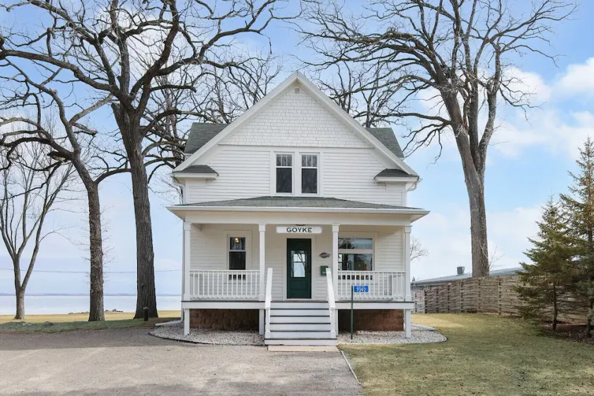 Goyke House- Best Lakeviews - Image 1