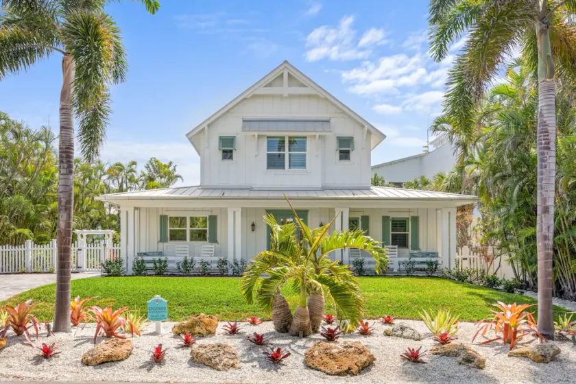 Located in Captiva Village! Beautifully Designed Pool Home - Image 1
