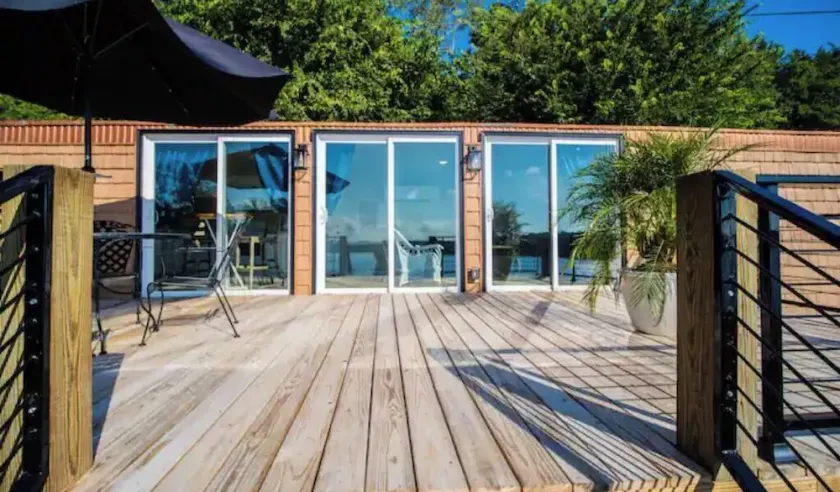 Douglas Lake -LakeFRONT home w/ Dock - Image 1