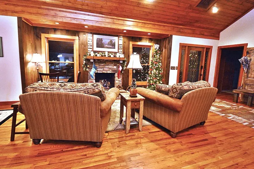 Our Mountain Oasis - Where Christmas Is All Year - Single Story - Pet Friendly - Image 1